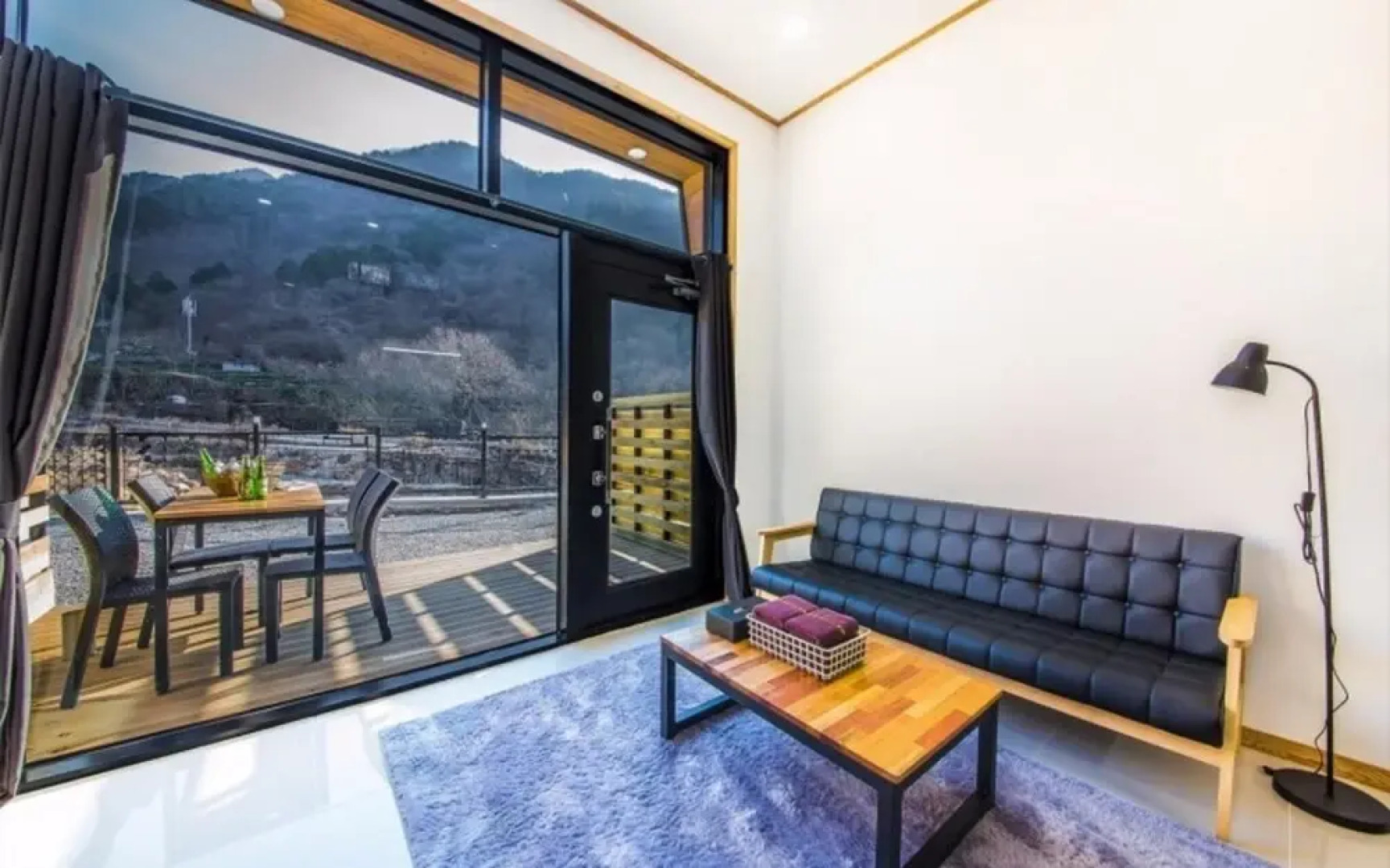 Pension The Modern Recom