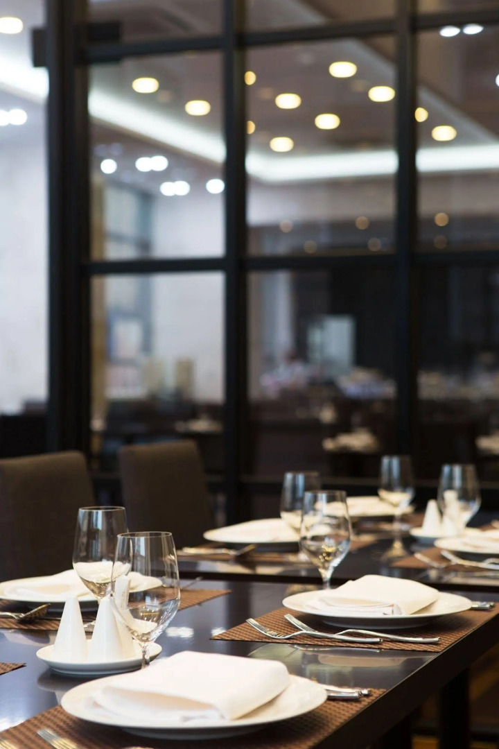 The Central Plaza Hotel