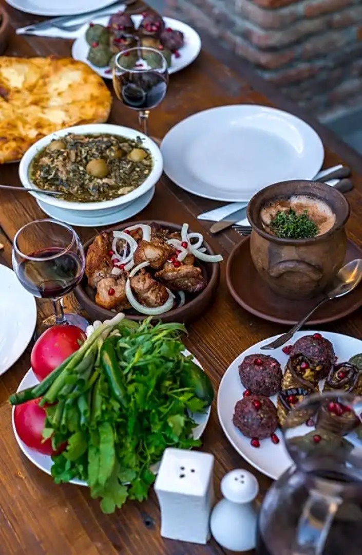 Hotel History • სასტუმრო ისტორია