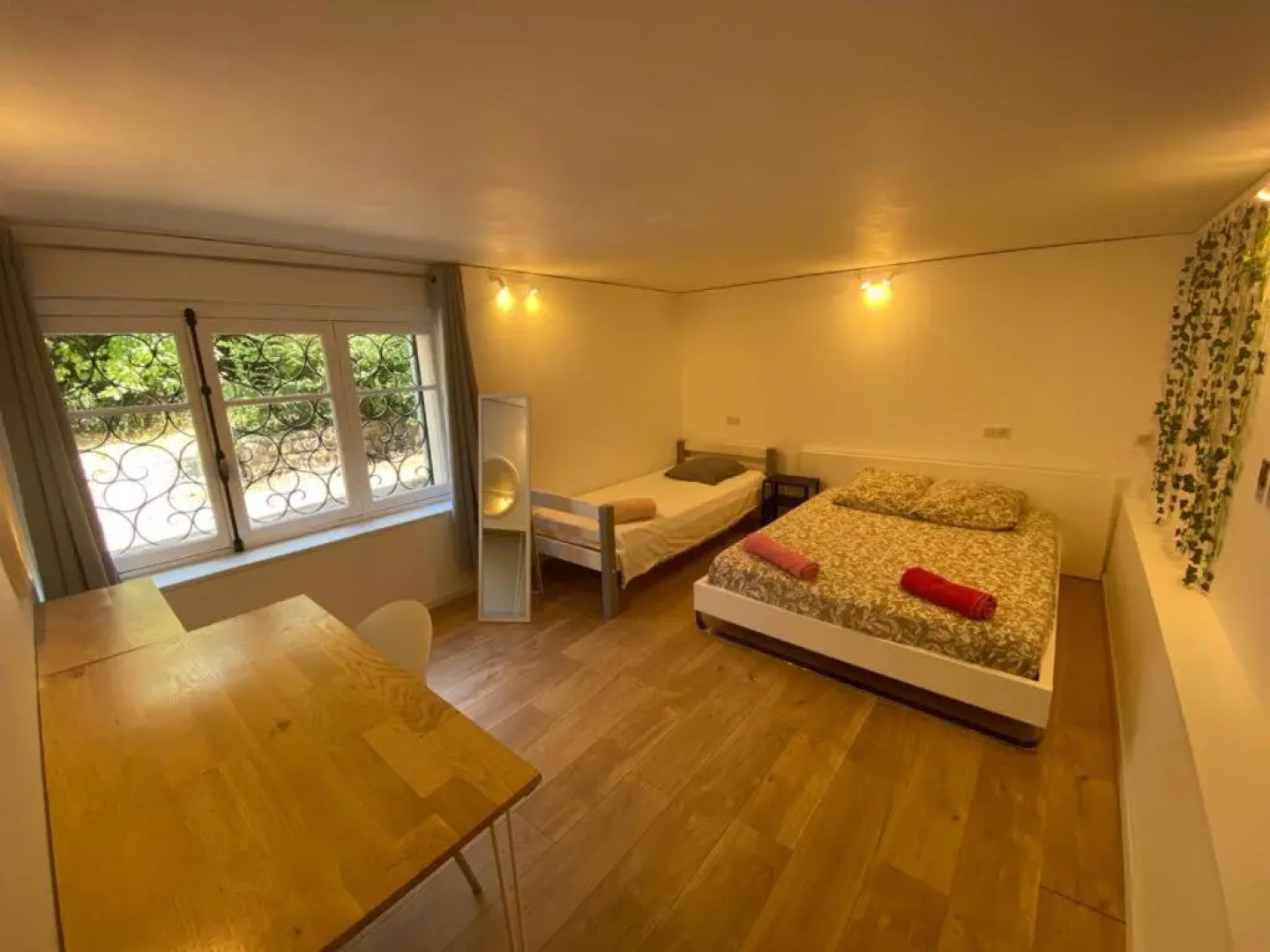 Très grande Villa pour 1 famille ou plusieurs...