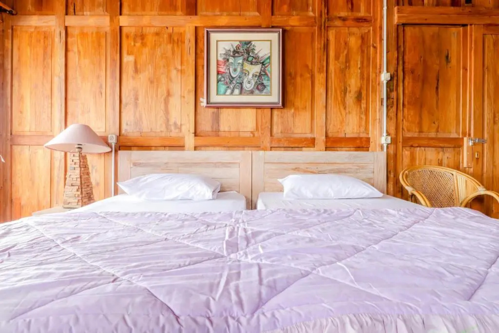 Adinda Beach Hotel and Villa