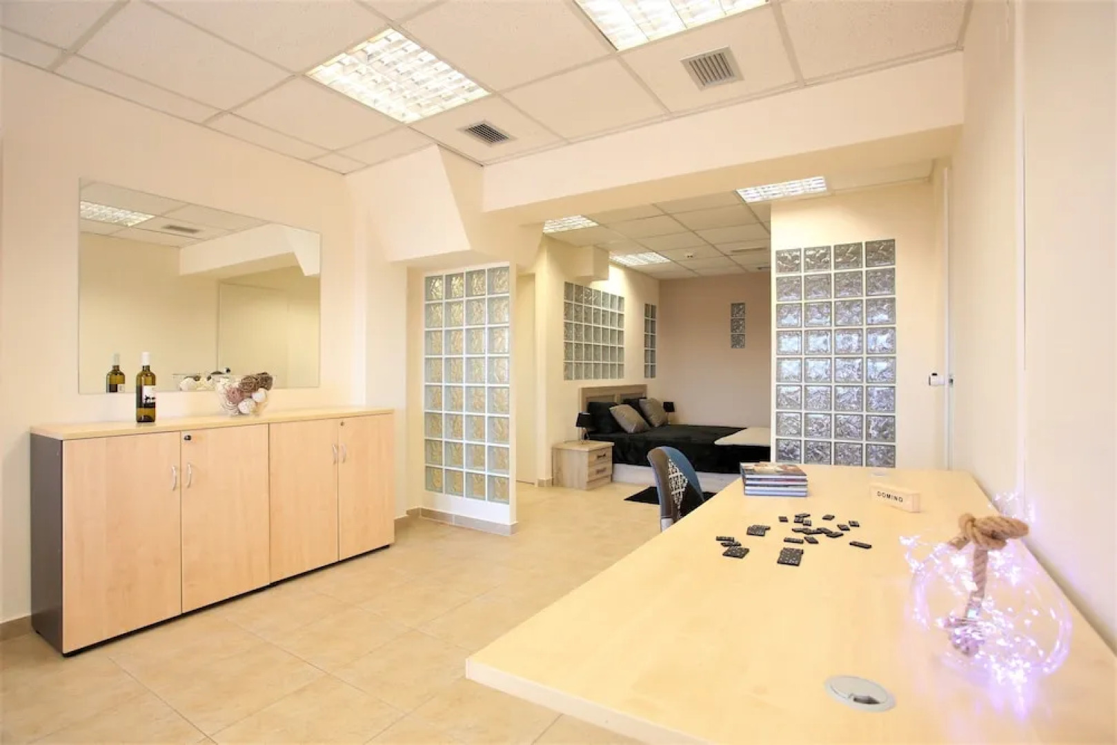 GK Airport Suites - Free Shuttle