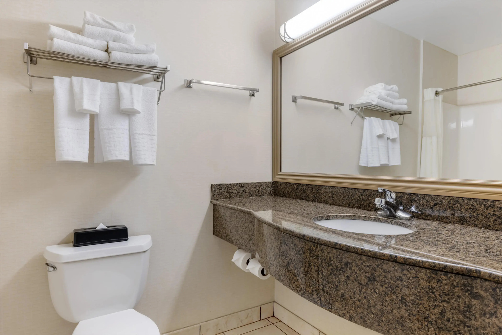 Best Western Plus Lake Elsinore Inn & Suites