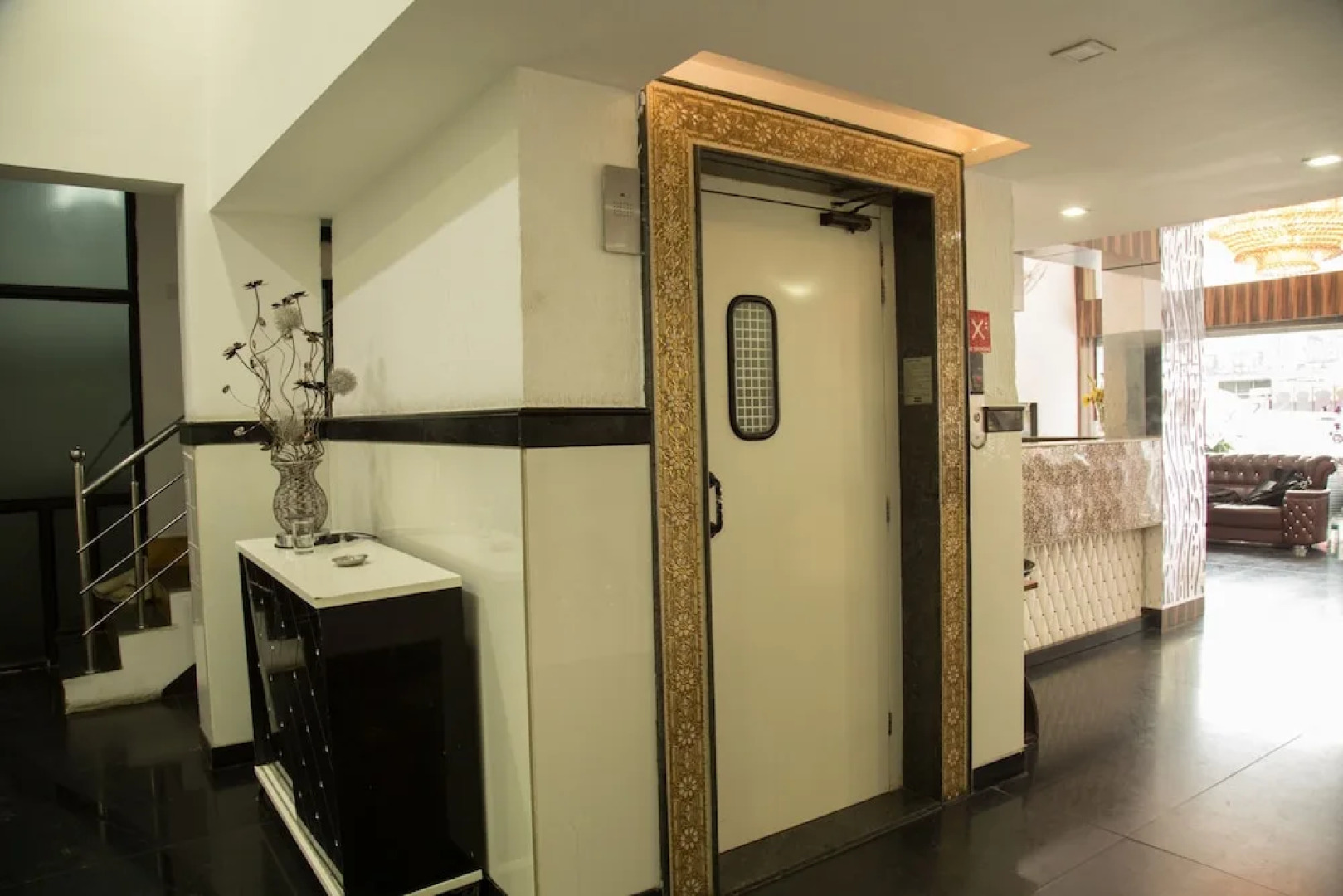 OYO Premium Nagpur C A Road