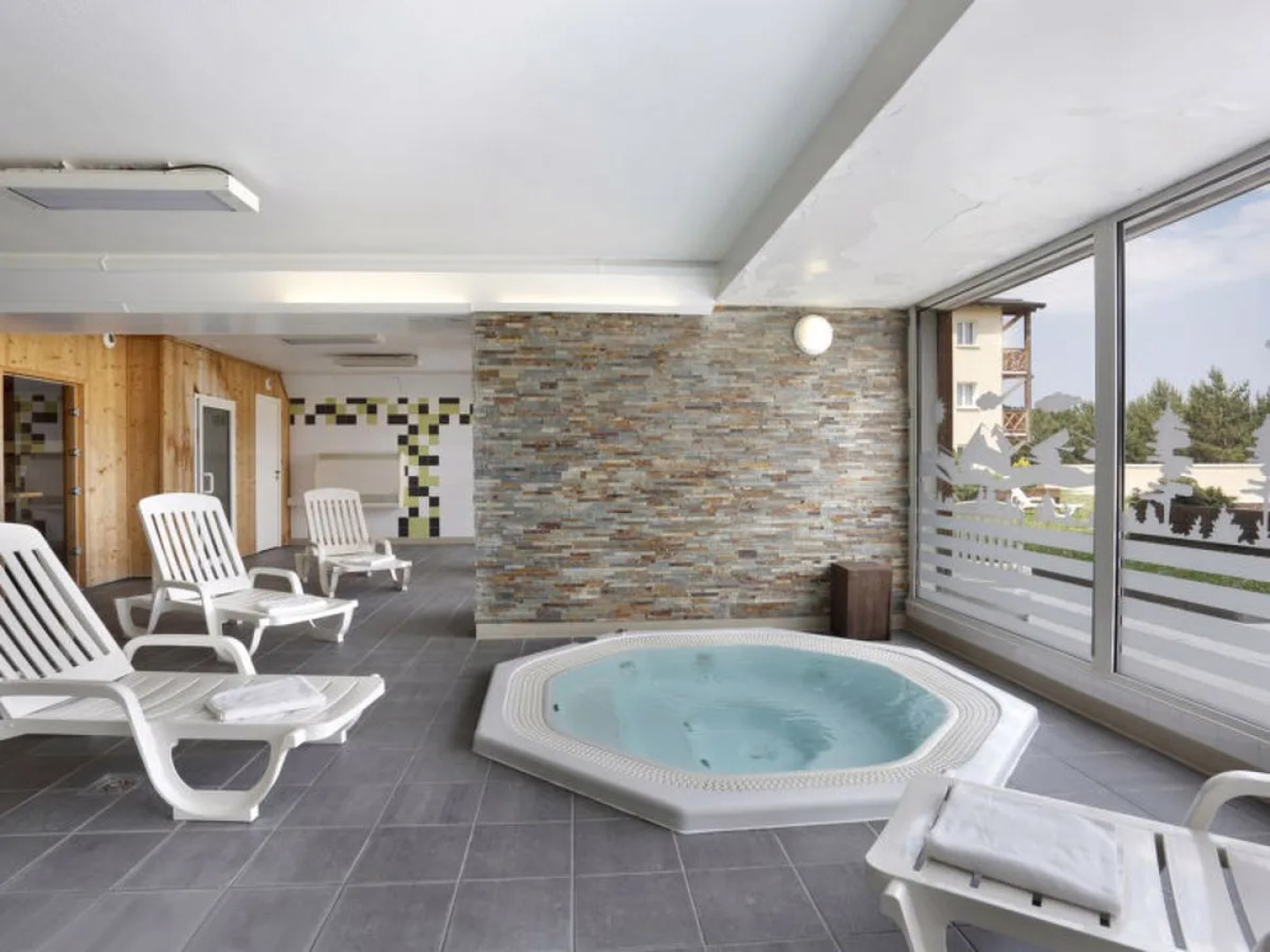 Appart Vacances Pyrénées 2000 15881