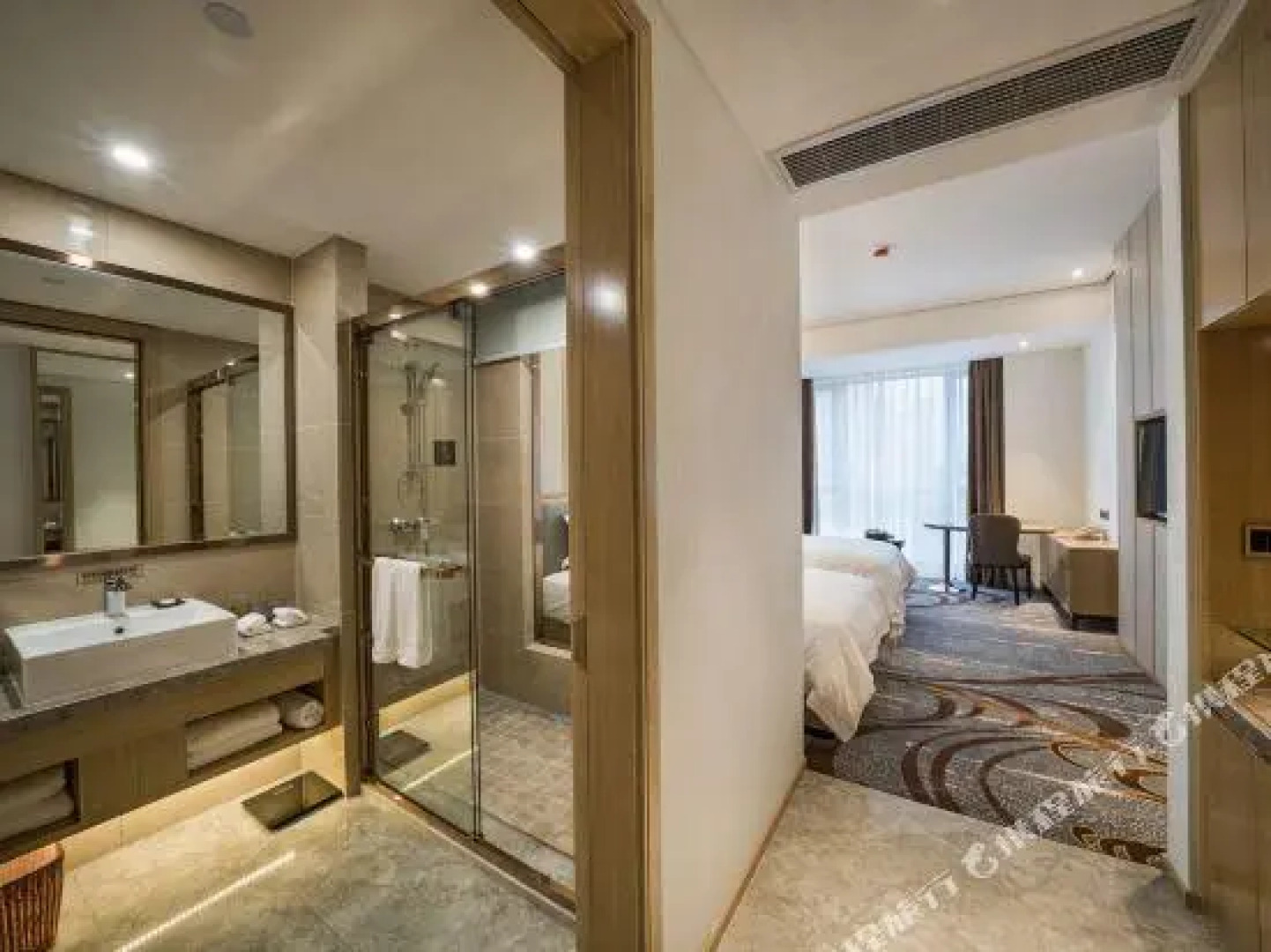 West City International Hotel