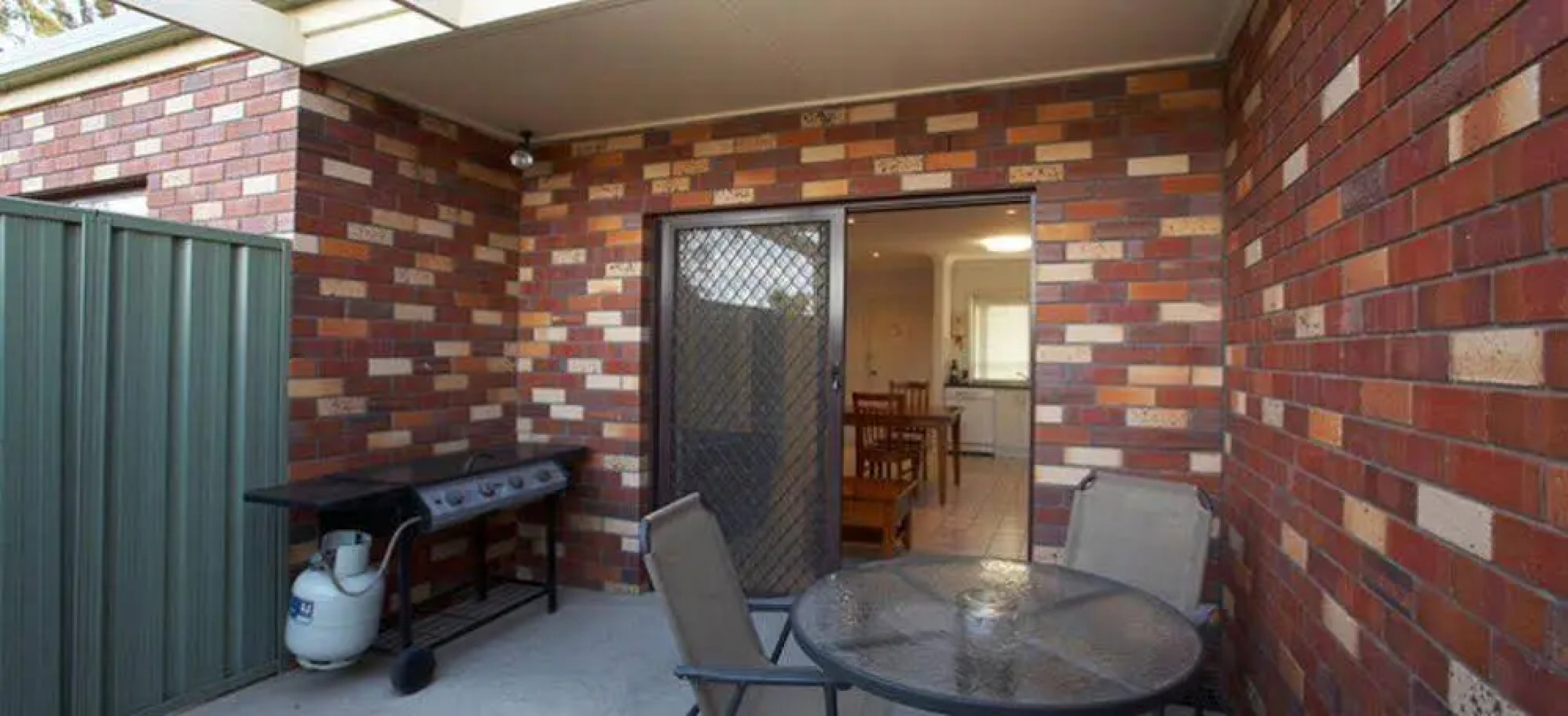 Belvoir Village Motel & Apartments