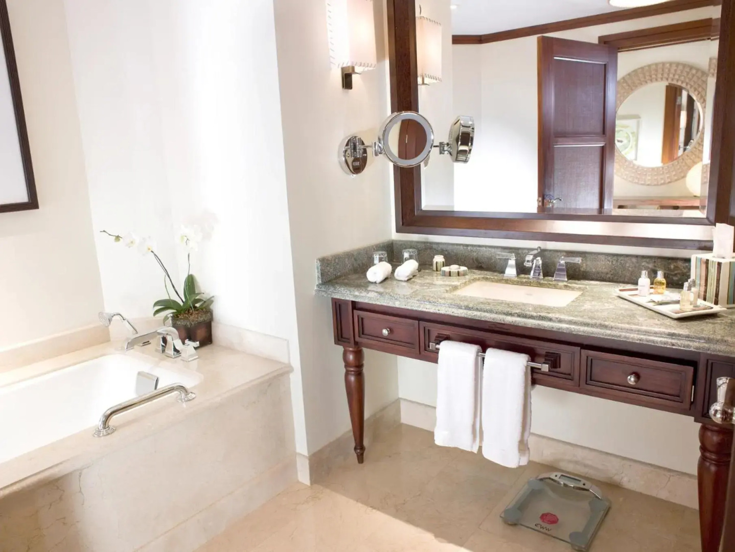 InterContinental Costa Rica at Multiplaza Mall by IHG