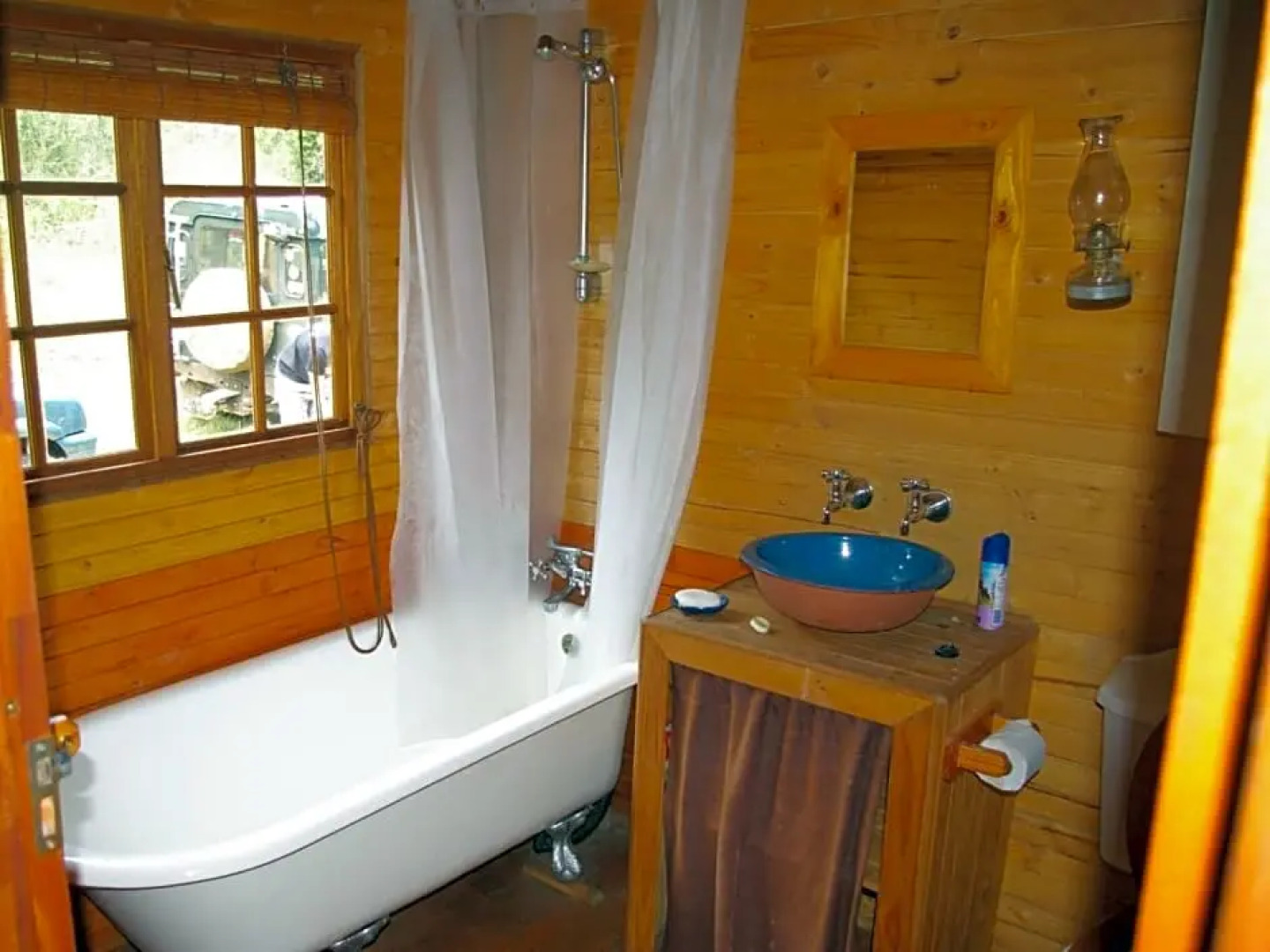 Fish Eagle Log Cabin