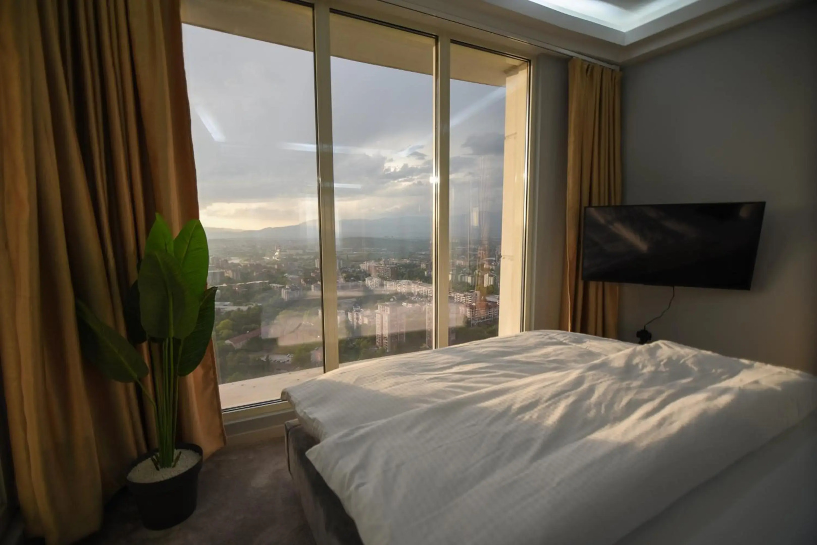 Sky Deluxe Fitness & Spa