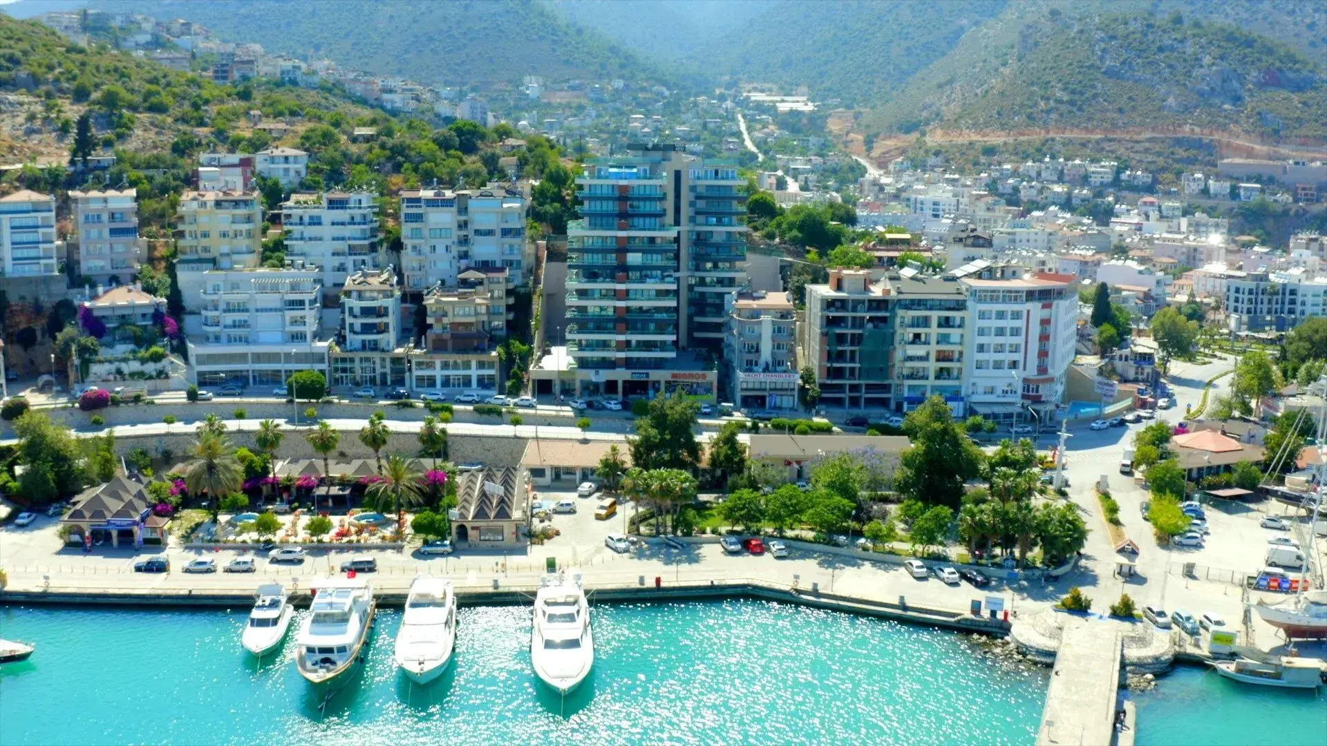 Fortunella Suites & Villas