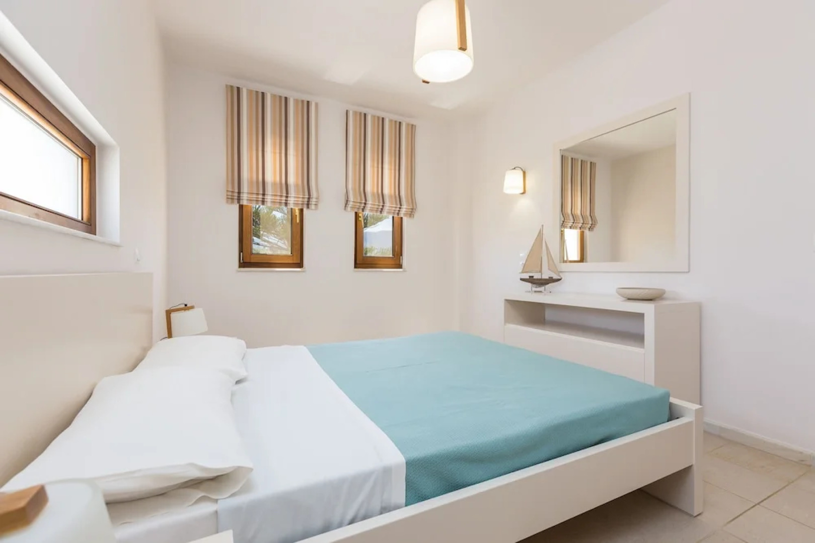 Mikro Livadi Special Lodges