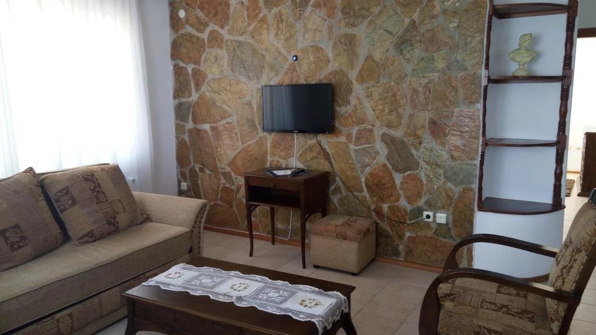 Cunda Beyaz Balina Hotel