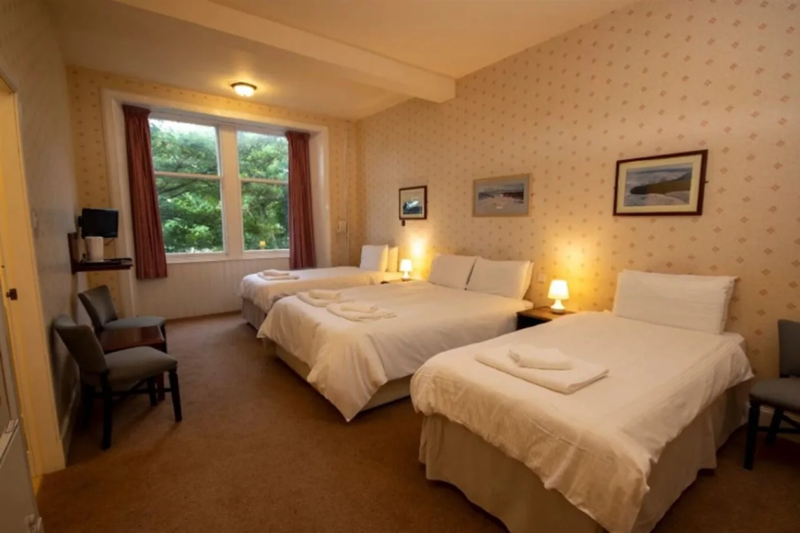 The Stromness Hotel by Paymán Club