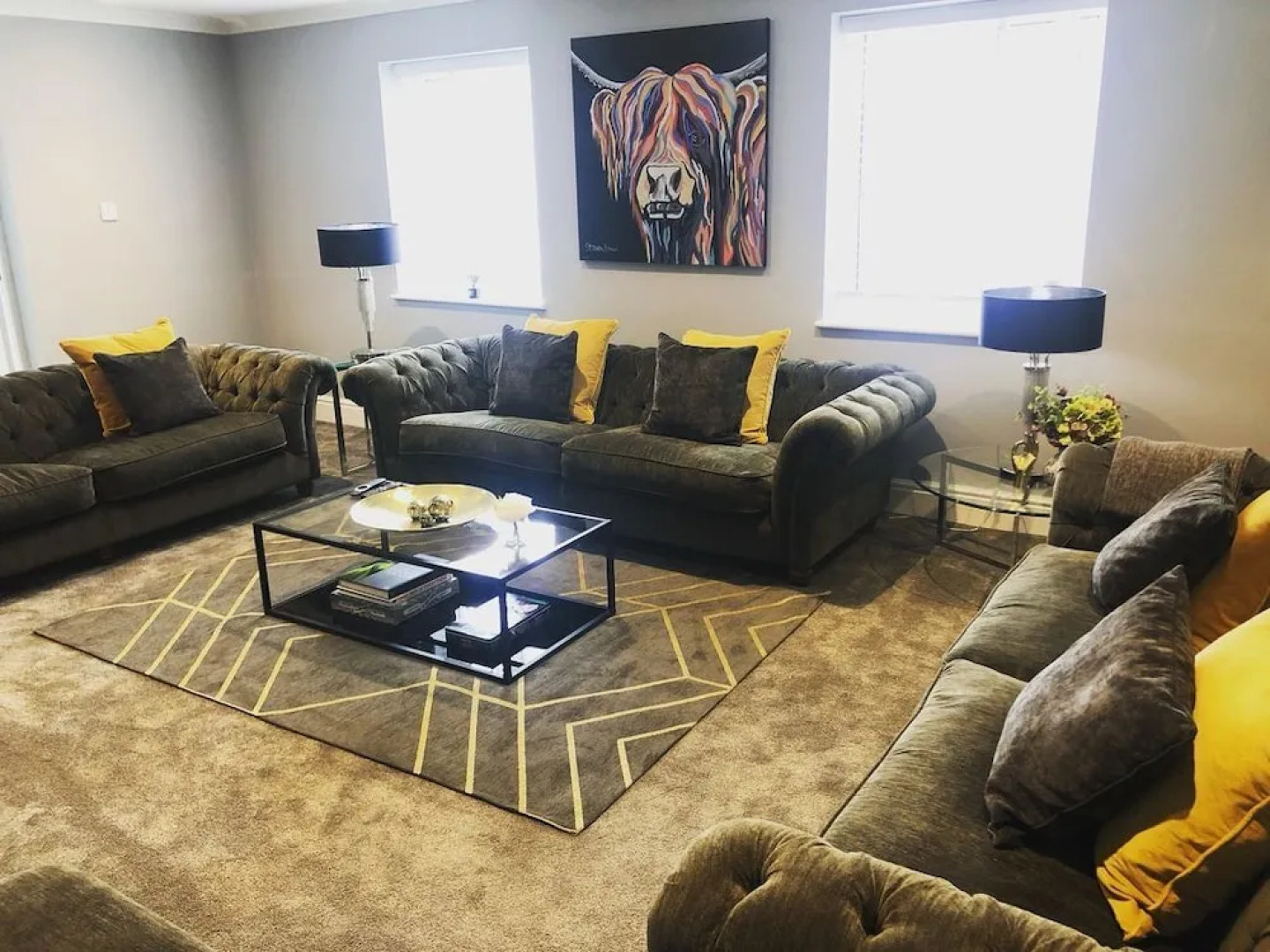 Beautiful Family Home With 42ft Pool & Cinema Room