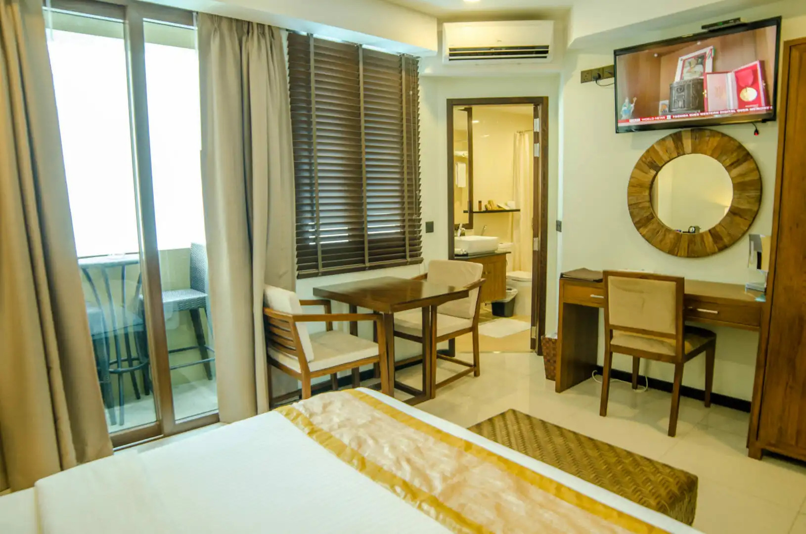 Отель The Somerset