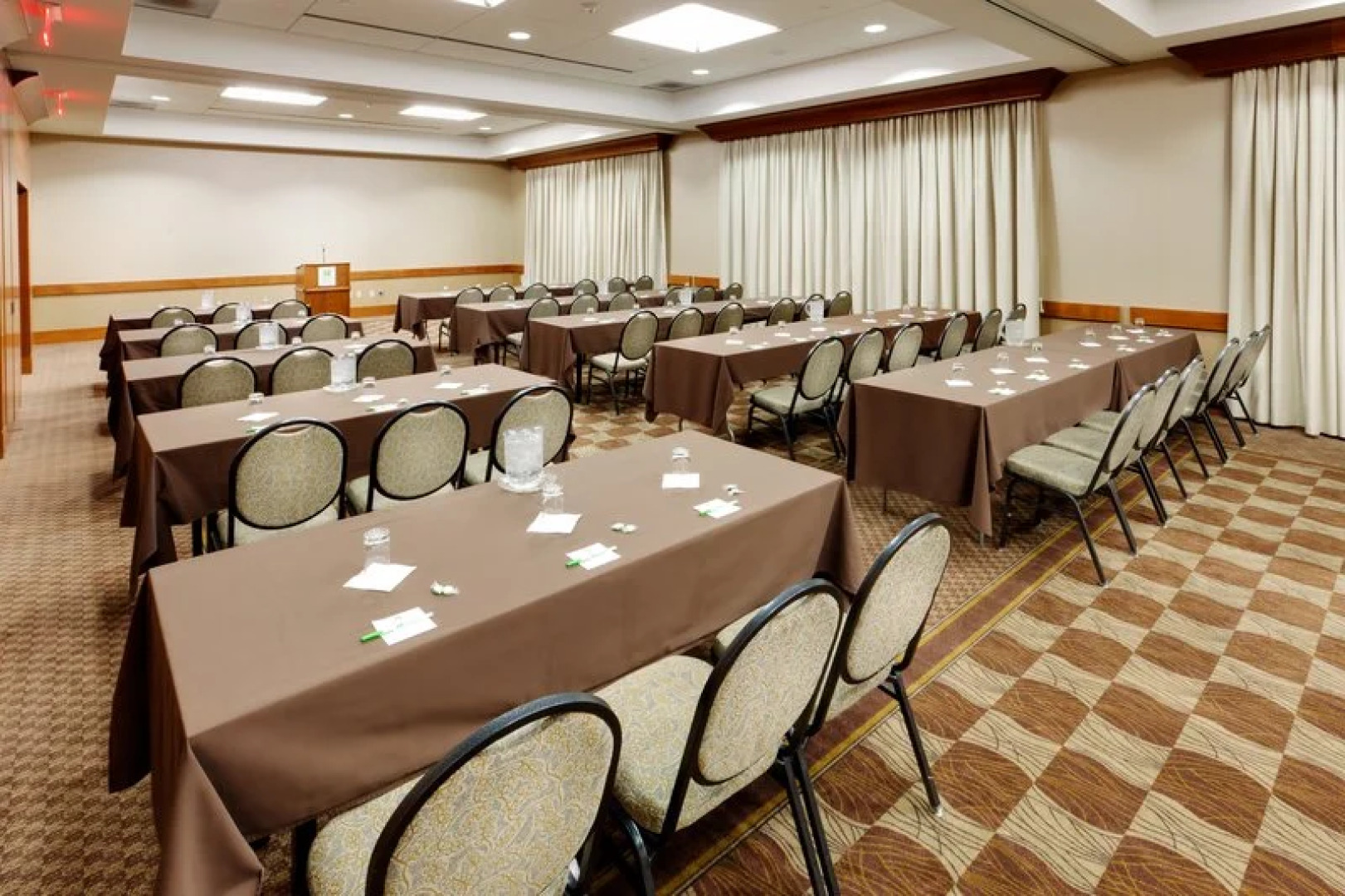 Ramada by Wyndham Liverpool/Syracuse(Ex.Holiday Inn Syracuse Liverpool Exit 37)