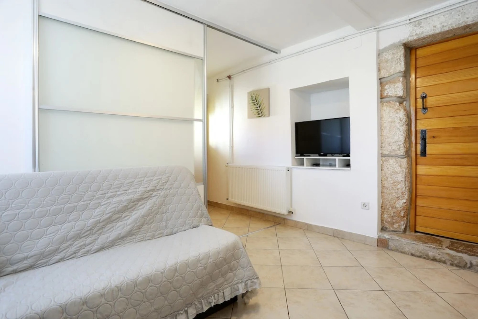 Rustic Stone House Bajeli with Jacuzzi