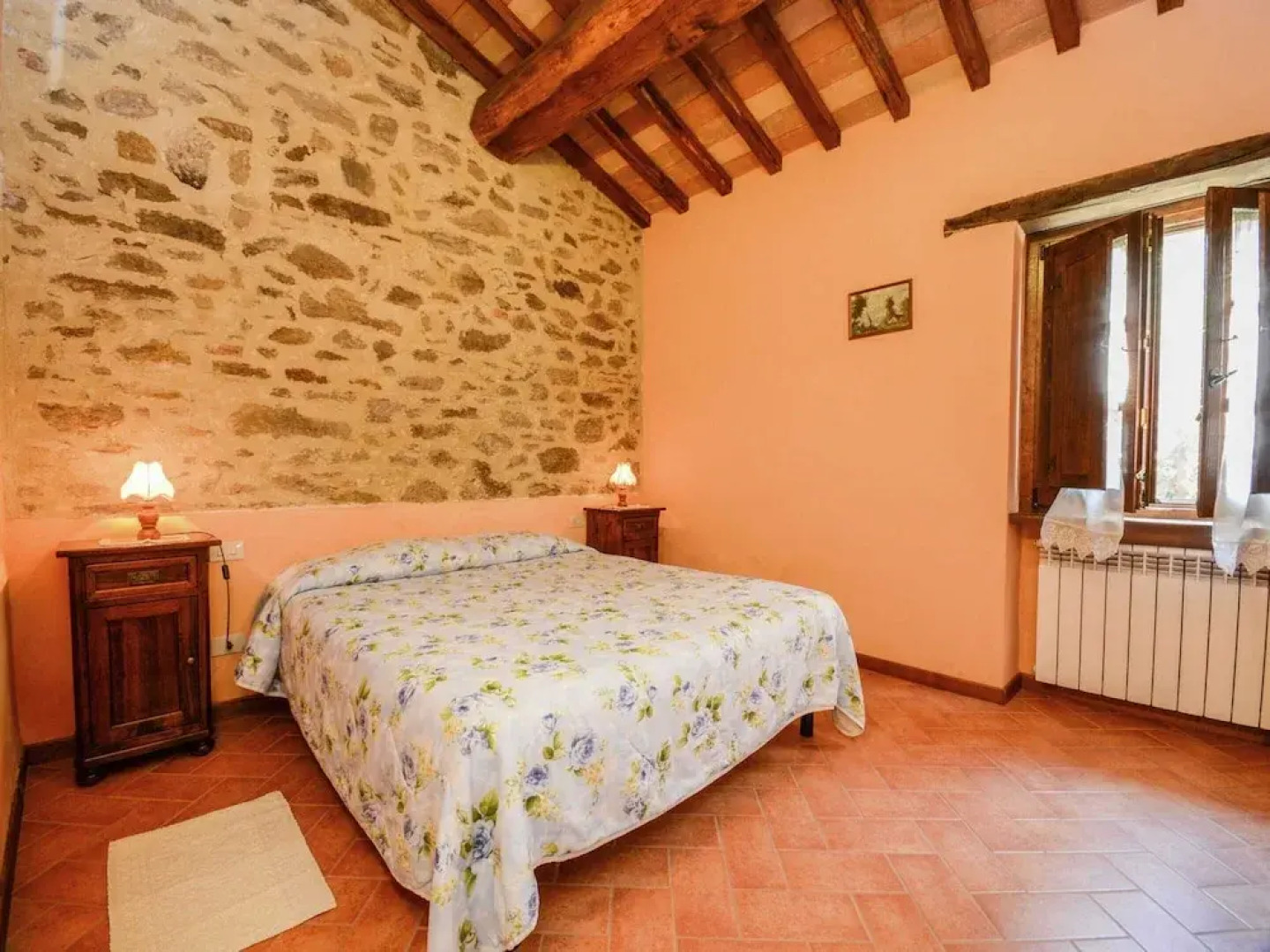 Modern Holiday Home With Pool