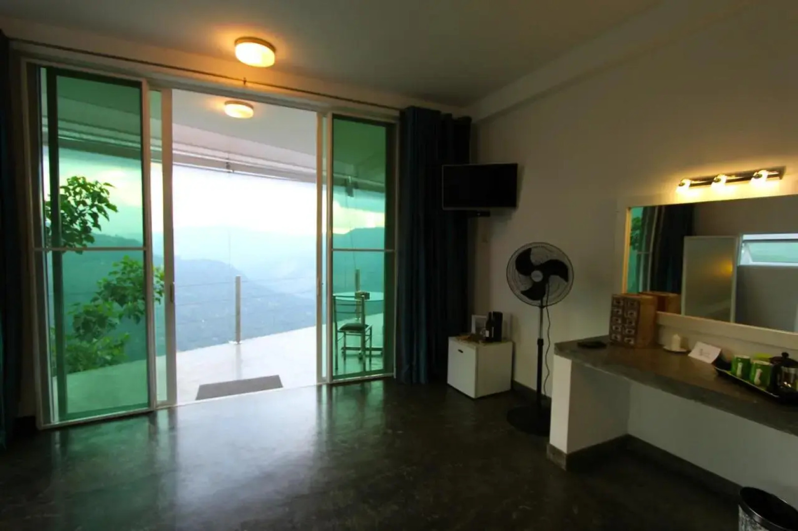 Singha Sanasa Luxury Homestay