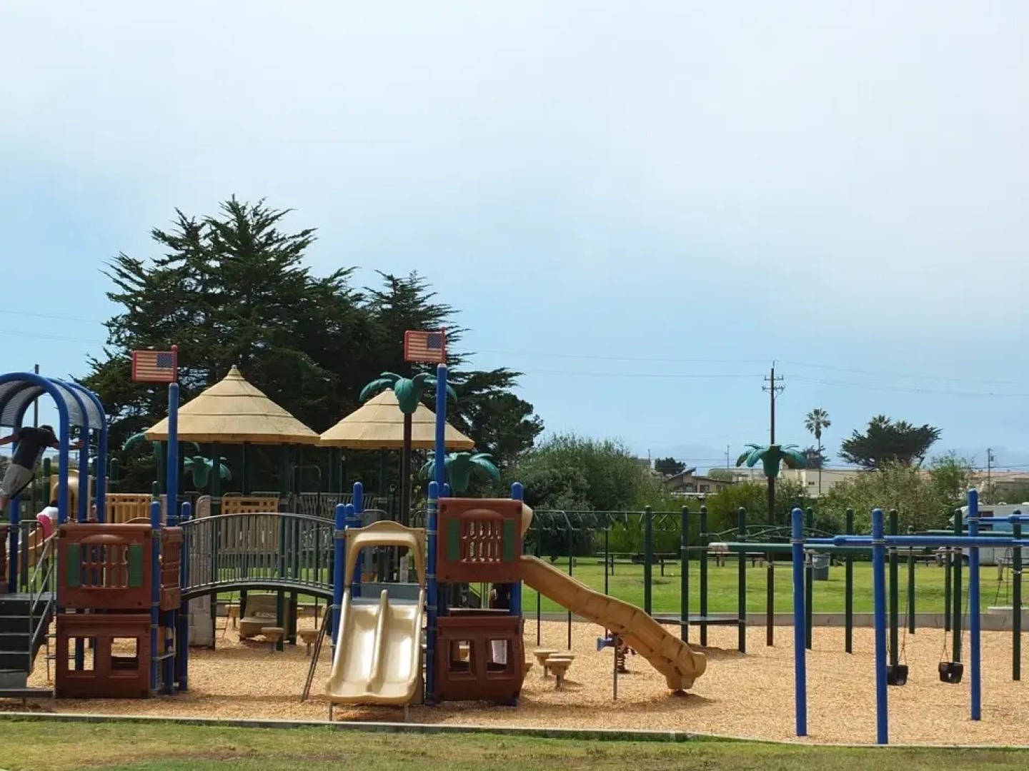 618 Airpark 2 Bedroom Condo by Redawning