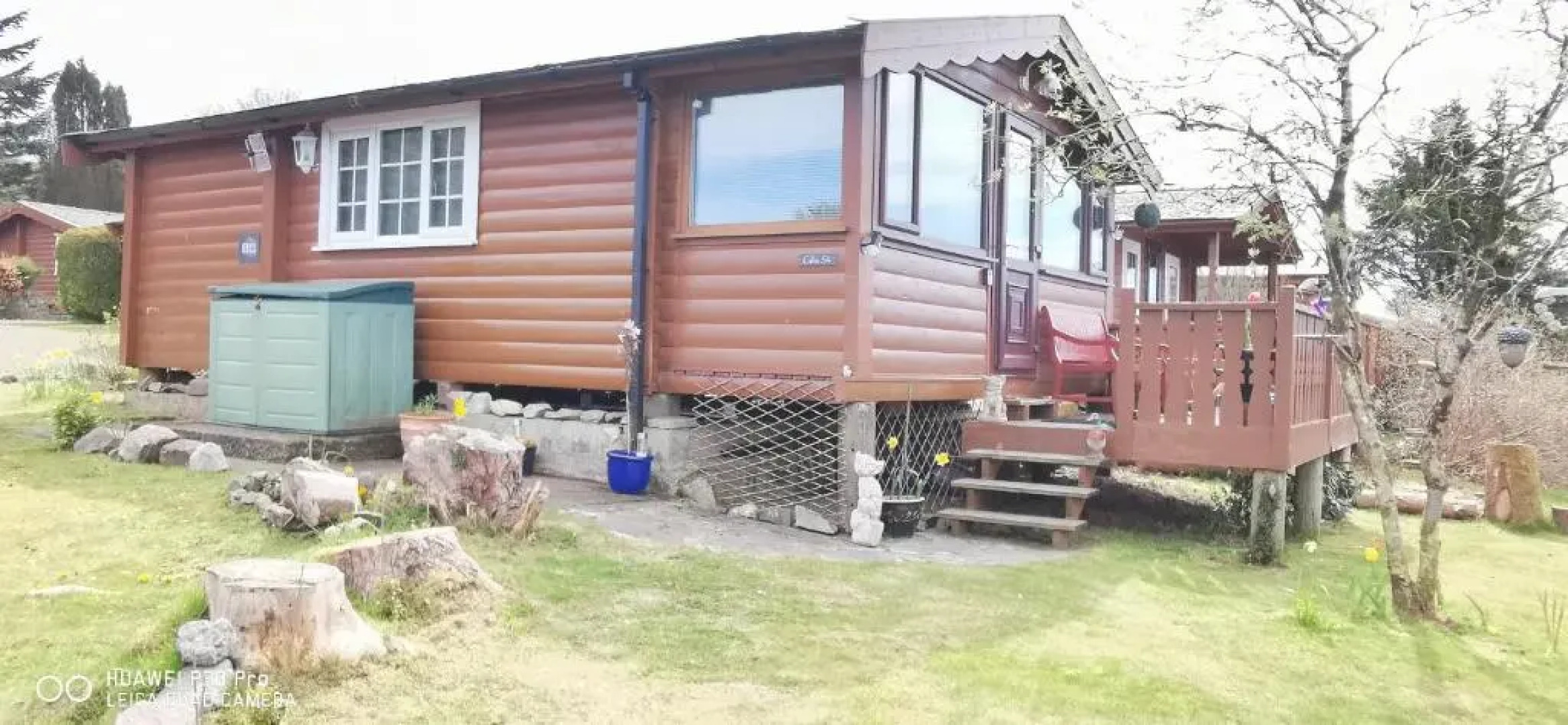 Log Cabin - Free Parking, Garden & pet Friendly