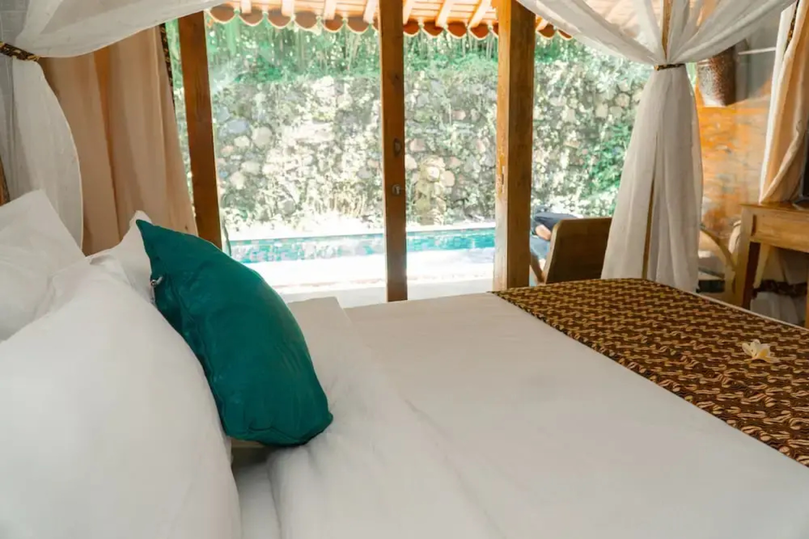 Umadhatu Villas