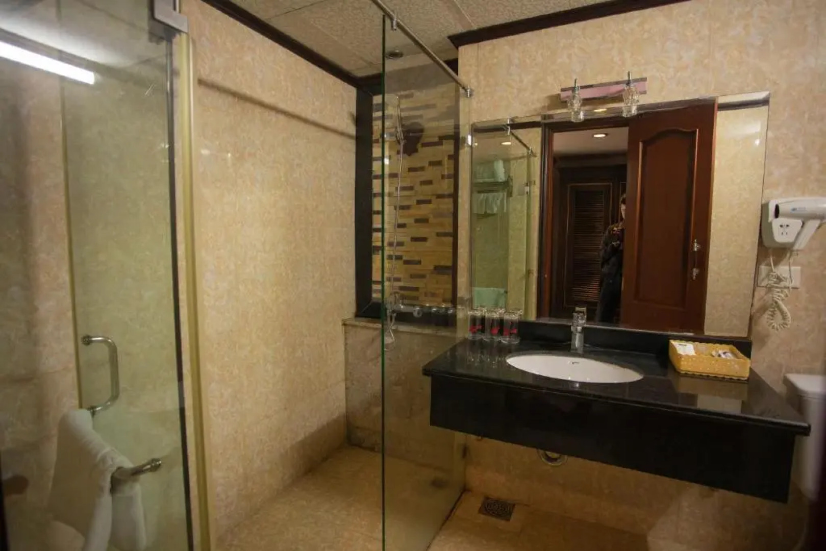 Khách sạn Sao Mai