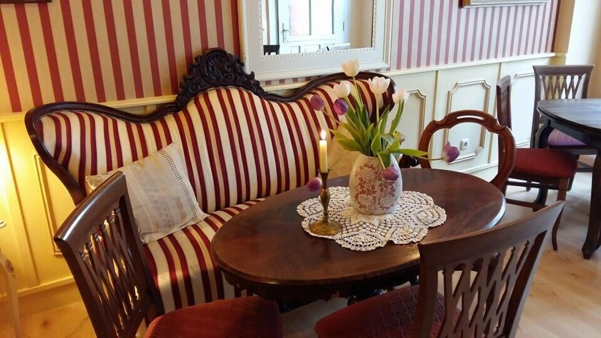 Cafe 28 & Pension am Markt