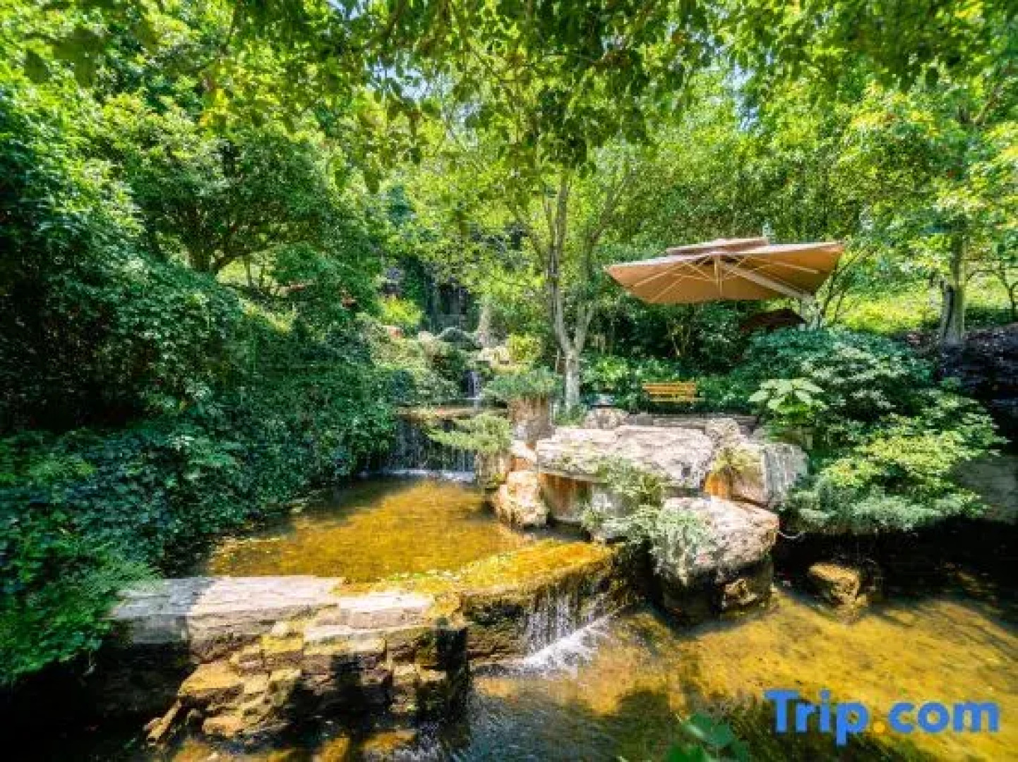 Poly Hot Spring Guiyang Hotel