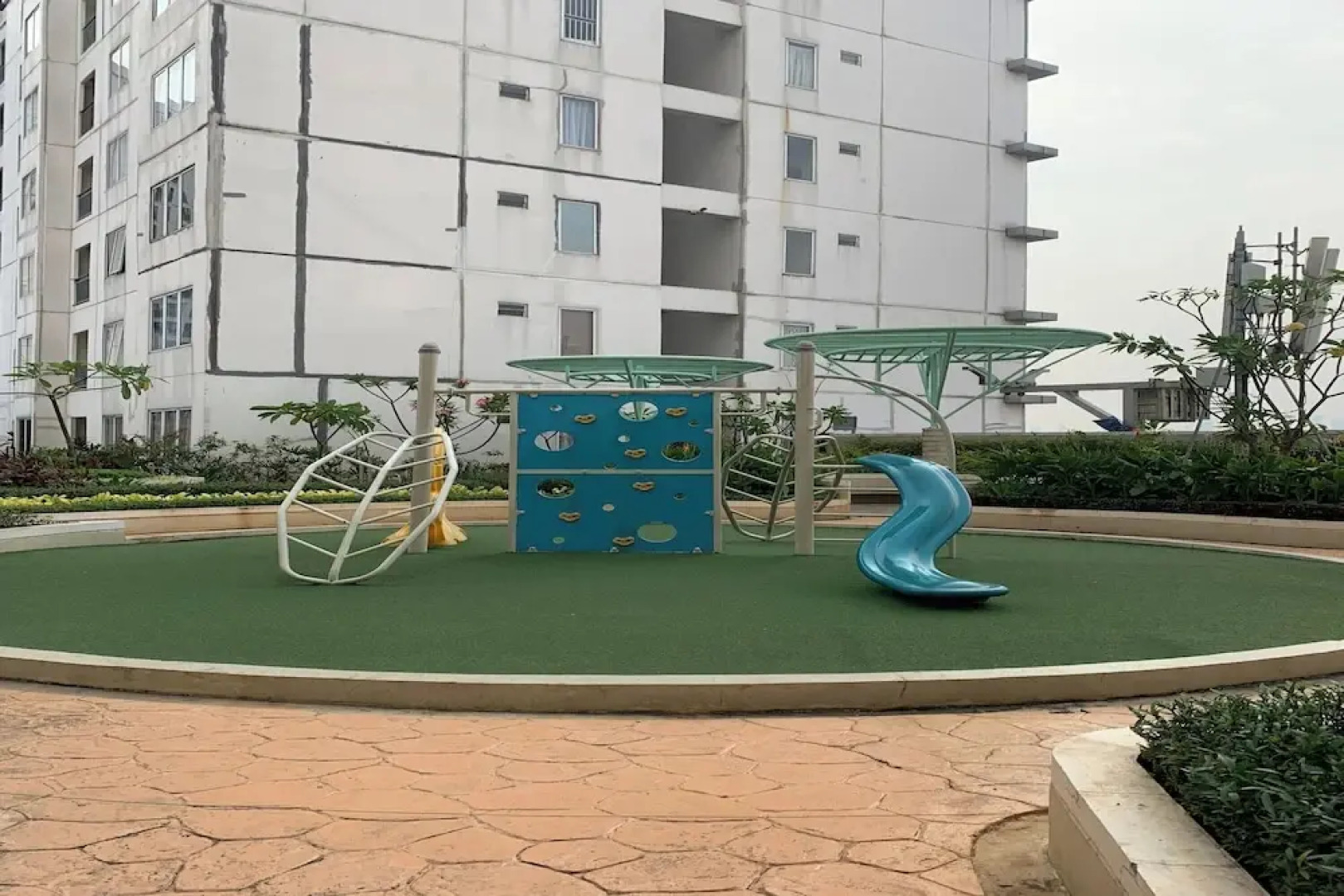 OYO Life 92859 Biant House