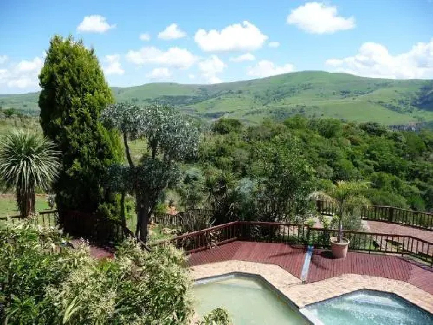 Acra Retreat Mountain View Lodge