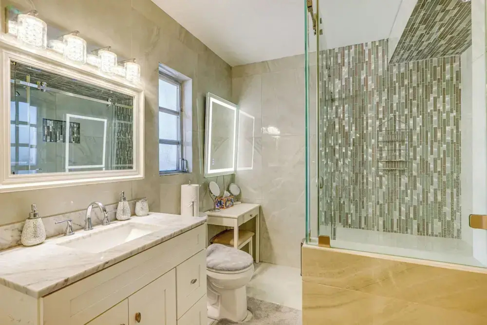 Spacious Plant City Home 1 Mi to Dtwn