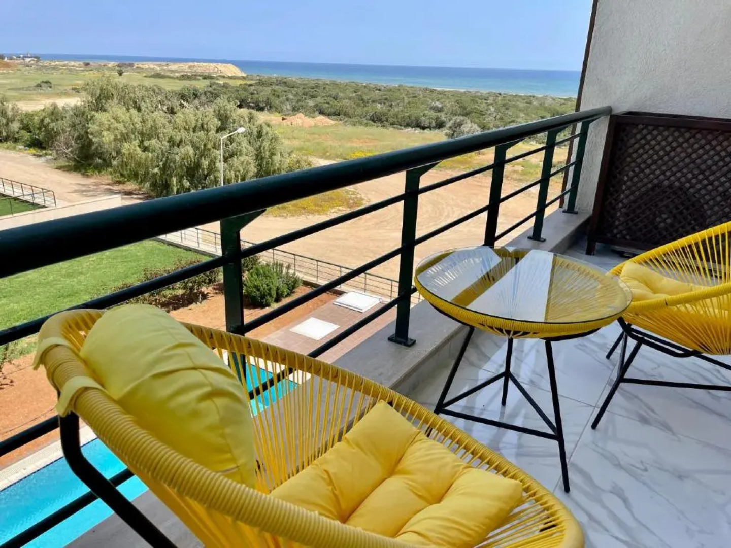 Relaxing Studio by the Sea