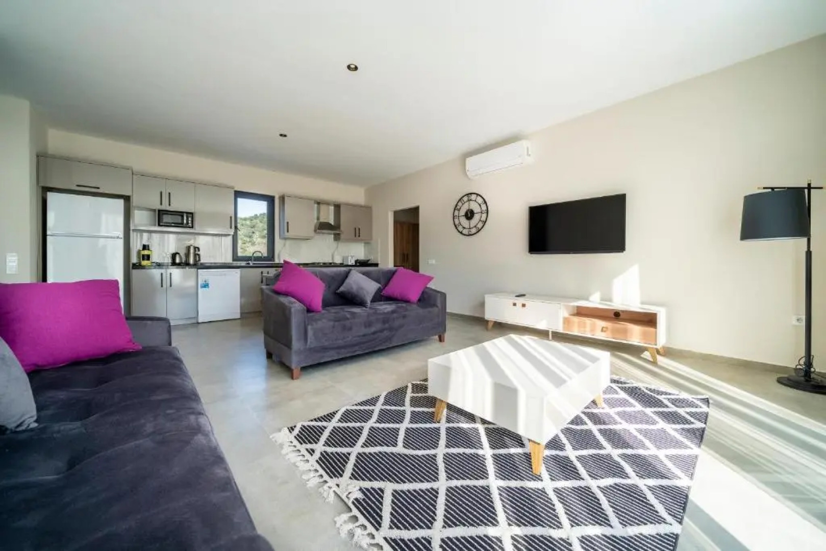 2 Bedroom Private Villa With Swimming Pool