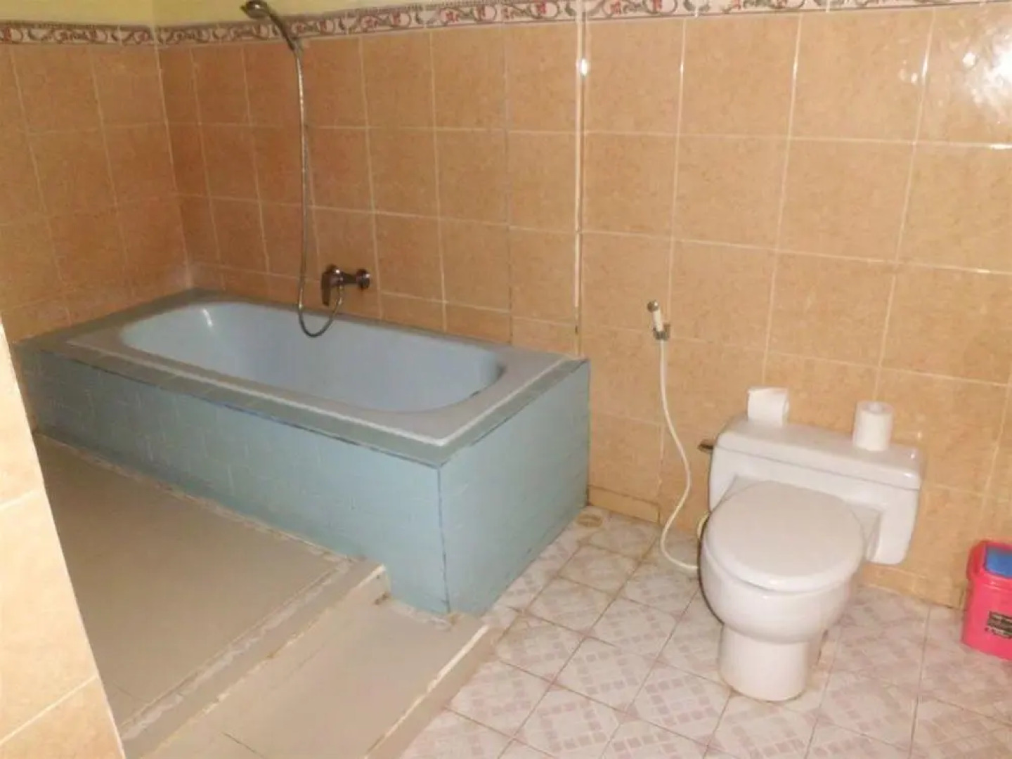 Amed Cafe & Hotel Kebun Wayan