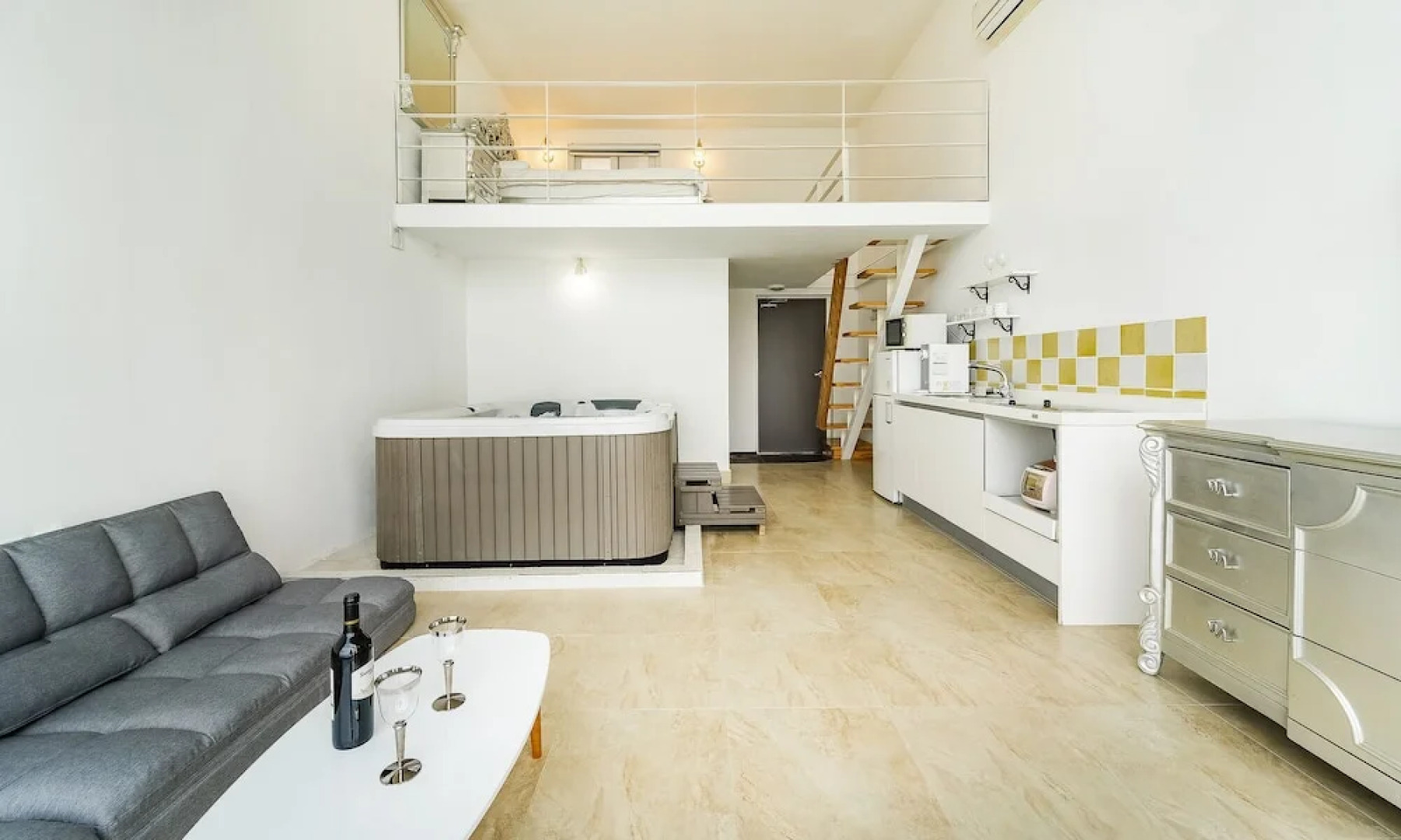 MarinePia Namhae Resort Pension