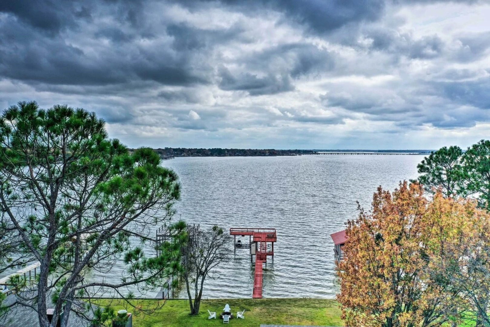 Gun Barrel City Home w/ Private Deck & Fire Pit