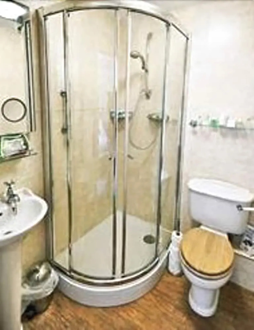 Snowshill Hill Estate B&B