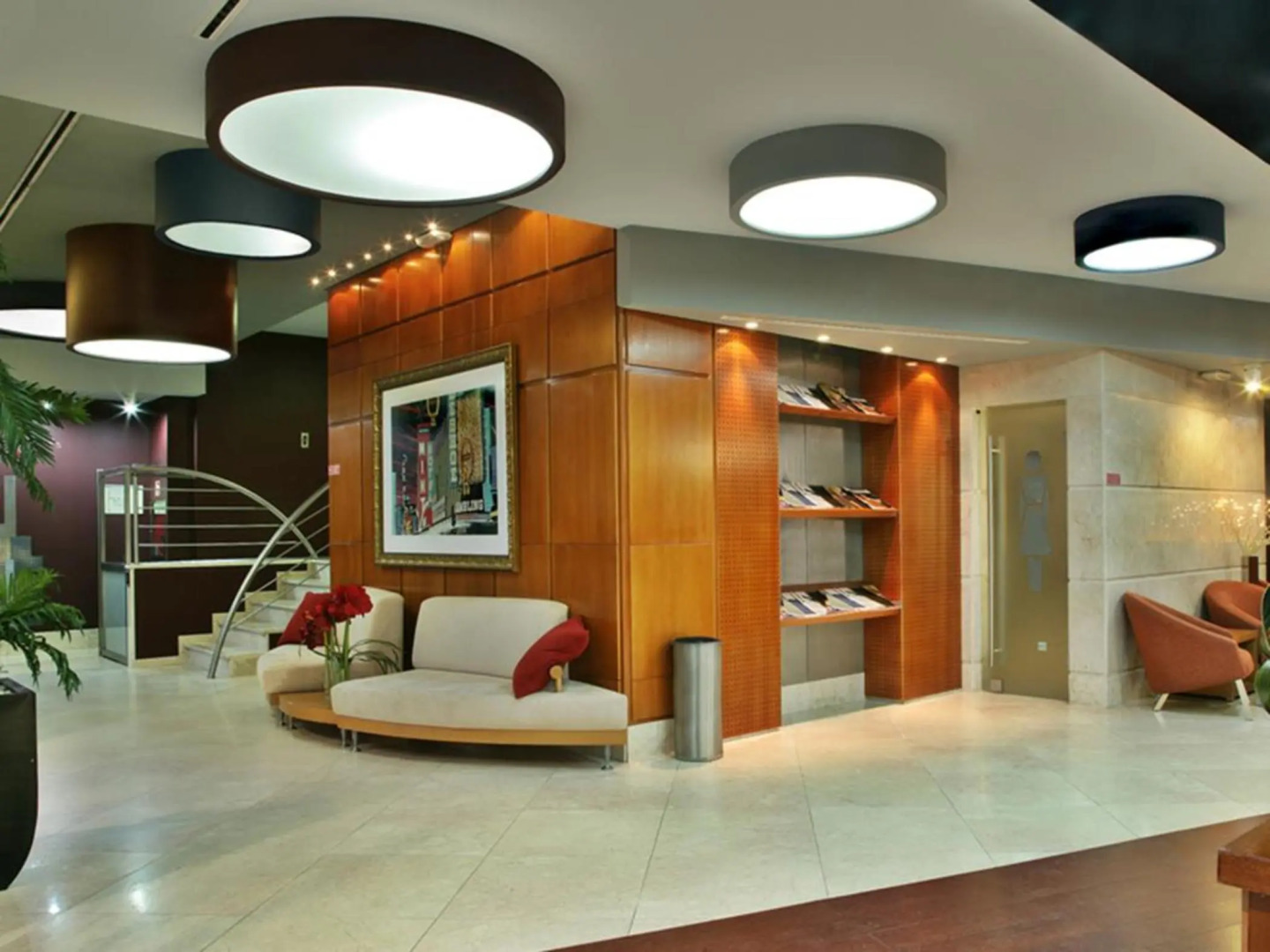 America Diamonds Hotel