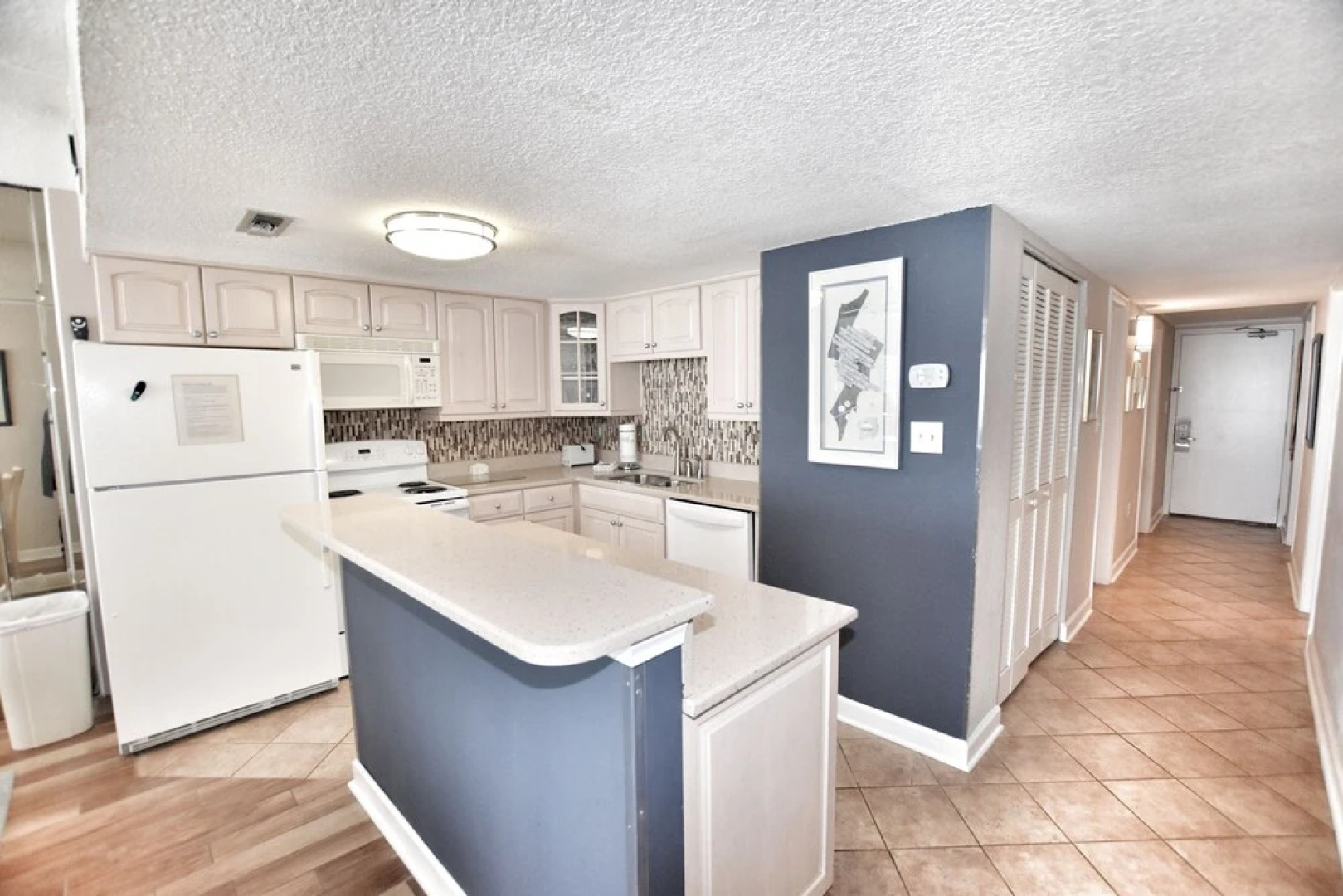 0102 Waters Edge Resort 2 Bedroom Condo by Redawning