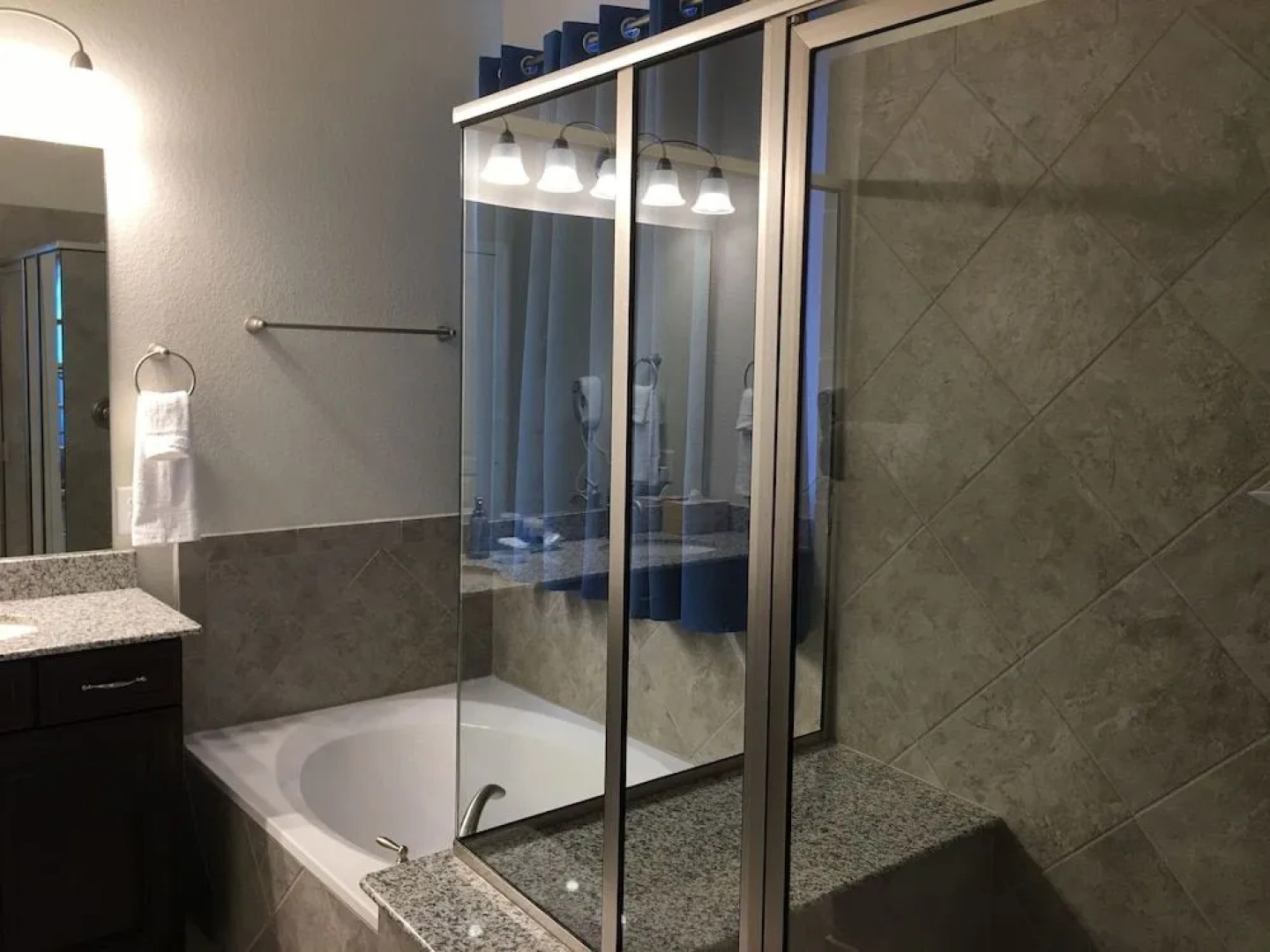 Lake Front House 4BR2B In West Houston