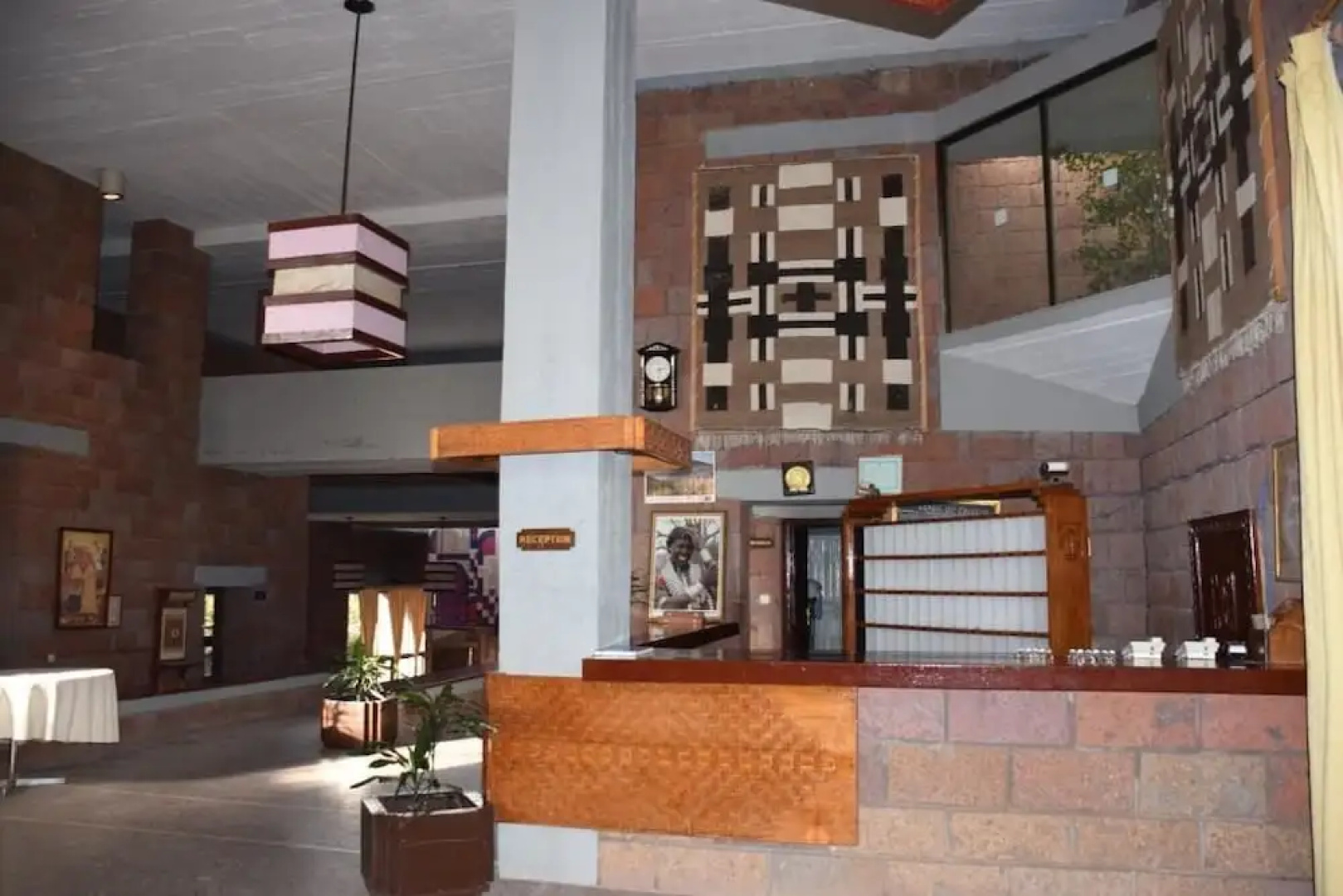Roha Hotel