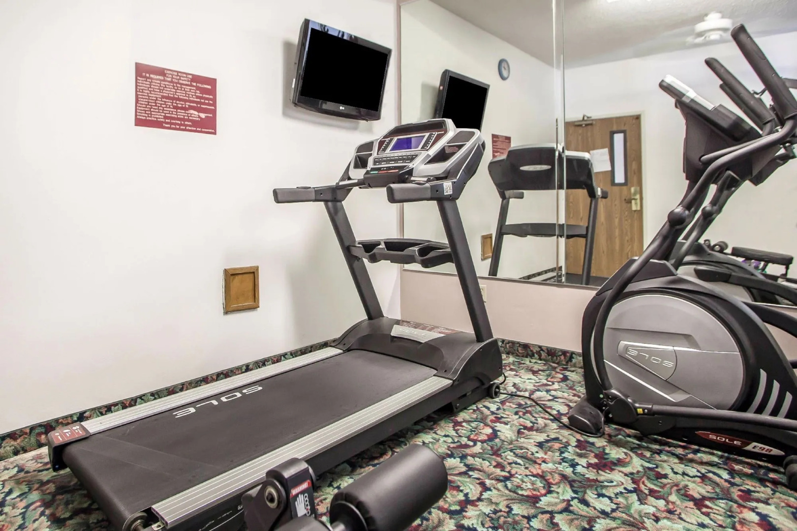 Comfort Inn Muscatine near Hwy 61