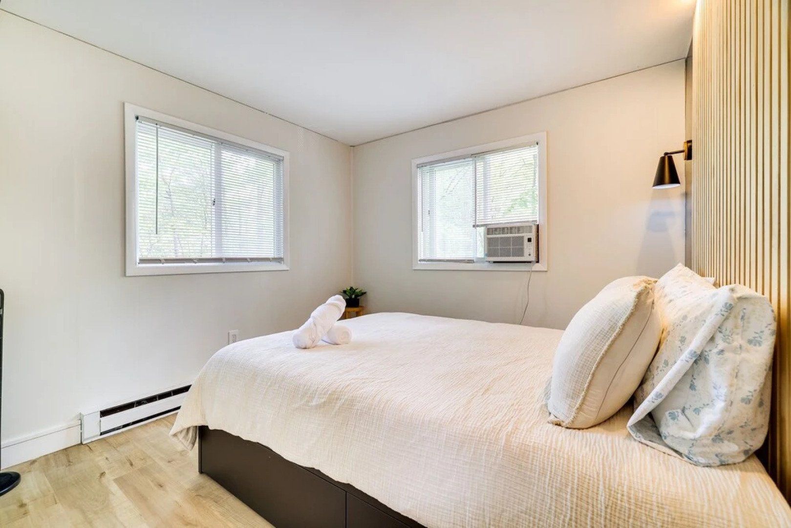 Lake Access, Fire Pit & Game Room: Poconos Gem