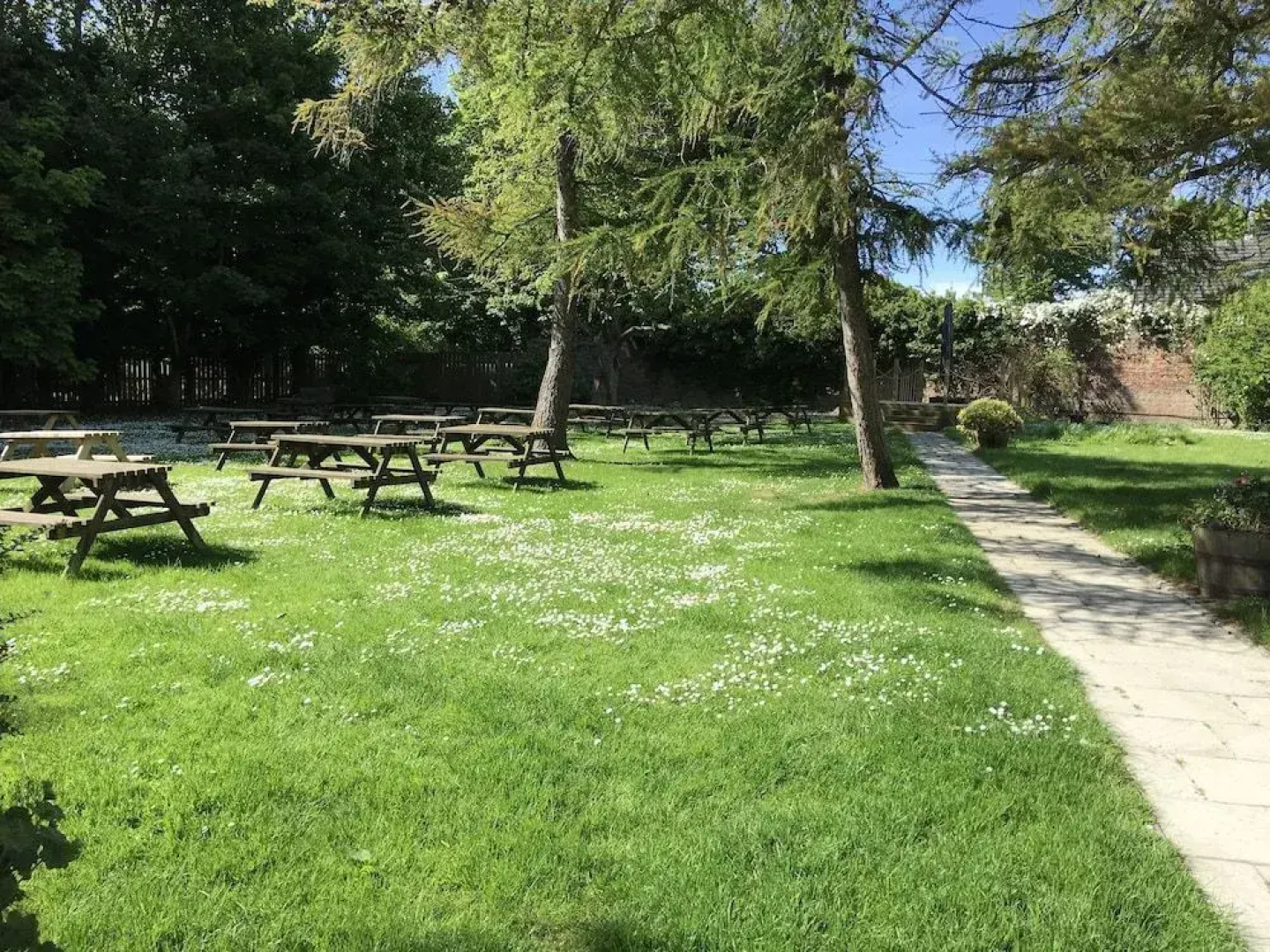 The Cottage Inn Hotel