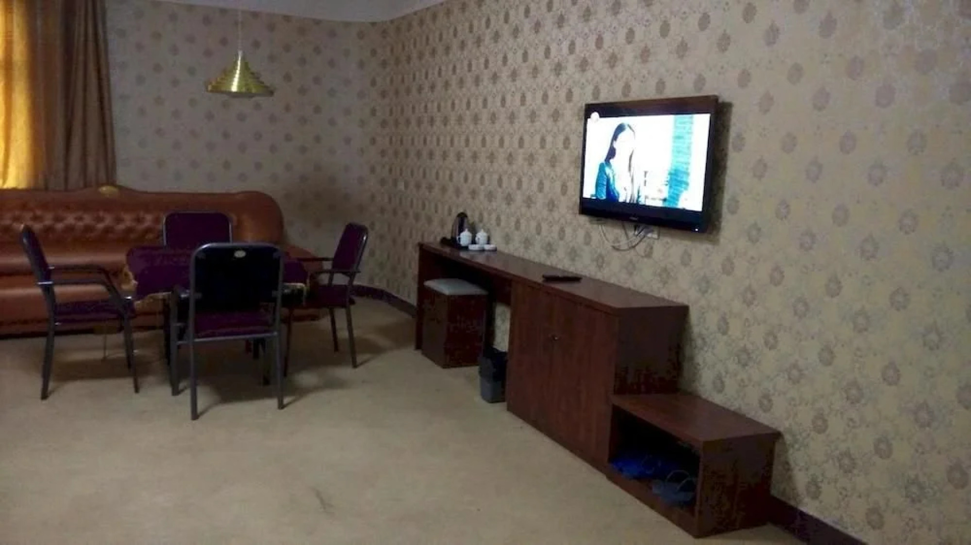 Yanshi 7 Star Express Hotel