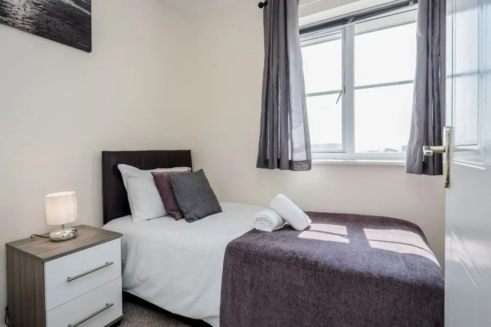 Captivating 3-bed Apartment in Grays