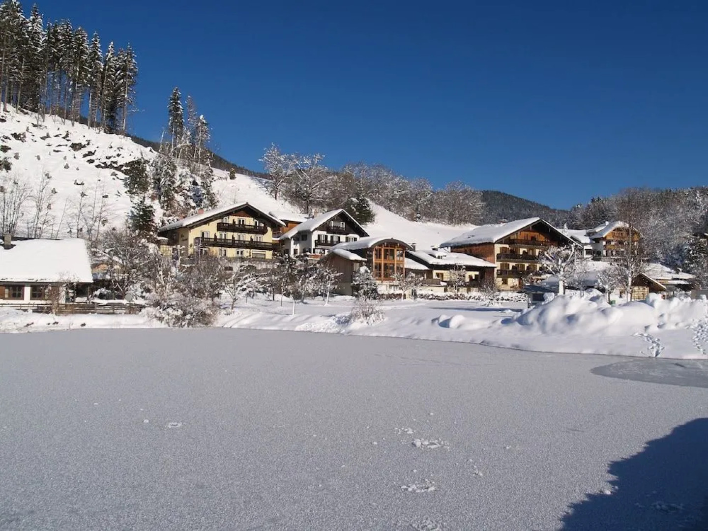 Berau Landhotel am See