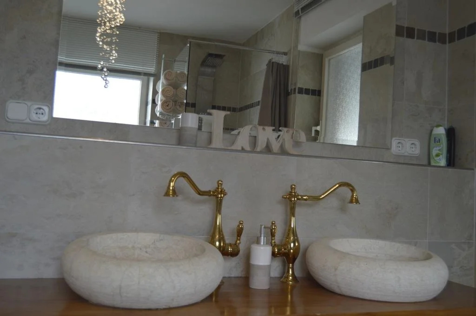 Yeti Lux - Family Garden Lodge